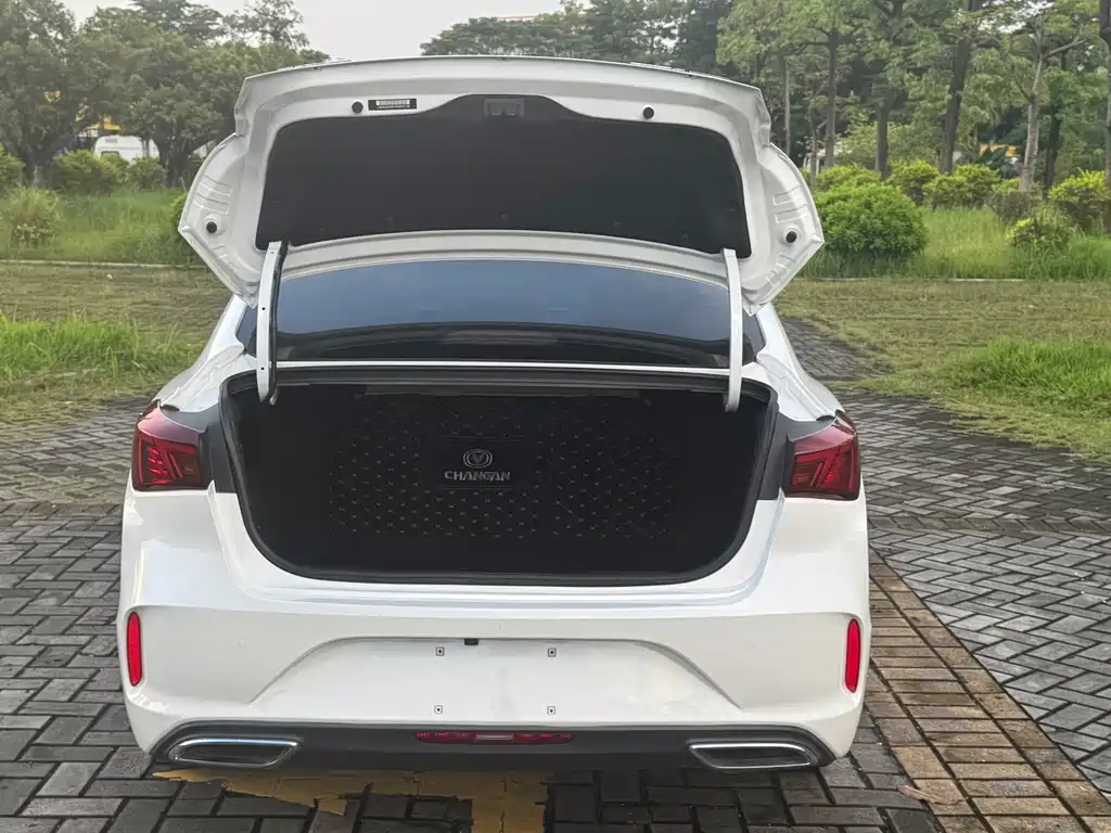 Changan Eado — миниатюра 16