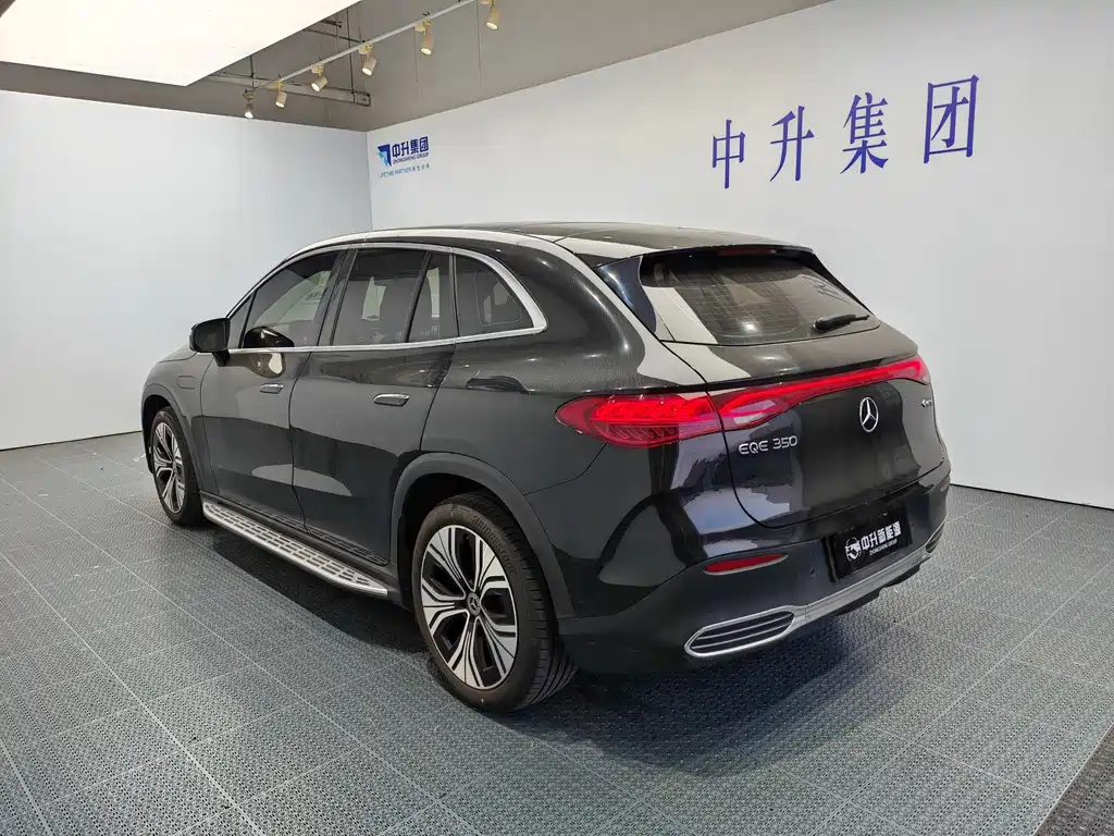 Mercedes-Benz EQE SUV — миниатюра 4