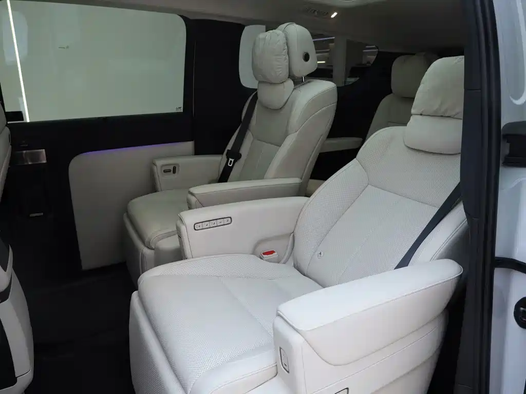 Li Auto Li MEGA — миниатюра 13