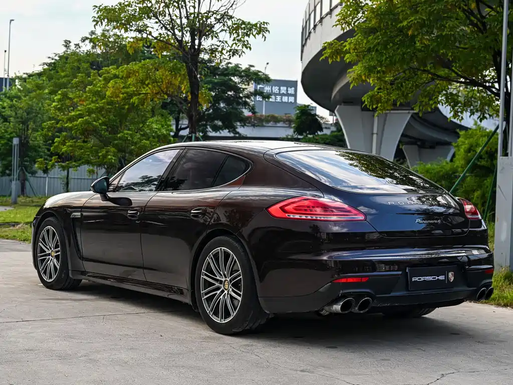 Porsche Panamera — миниатюра 4