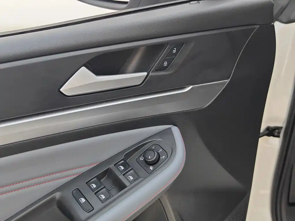 Volkswagen Lamando — миниатюра 27