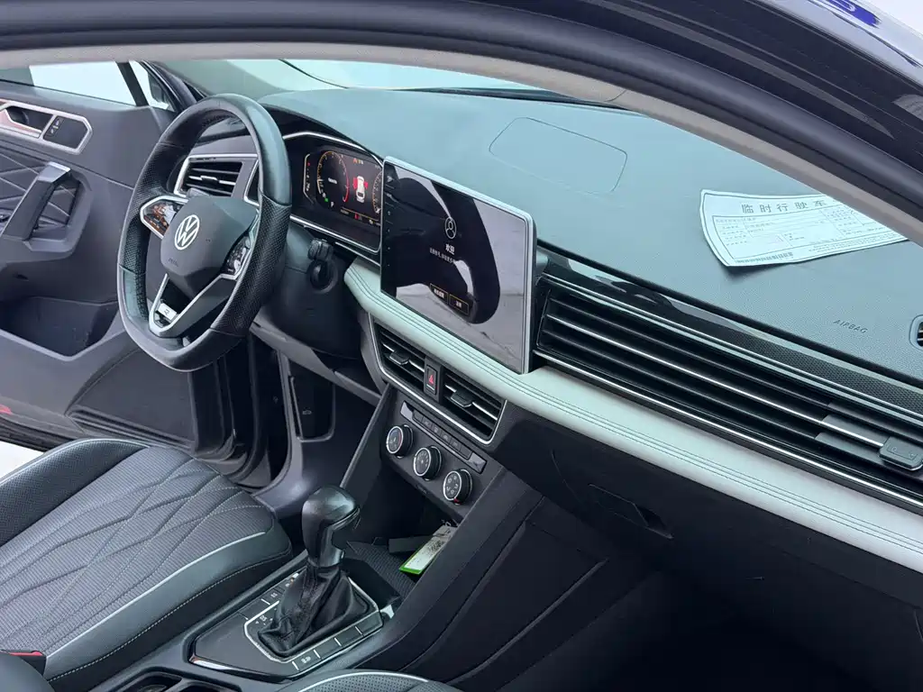 Volkswagen Tiguan L — миниатюра 15