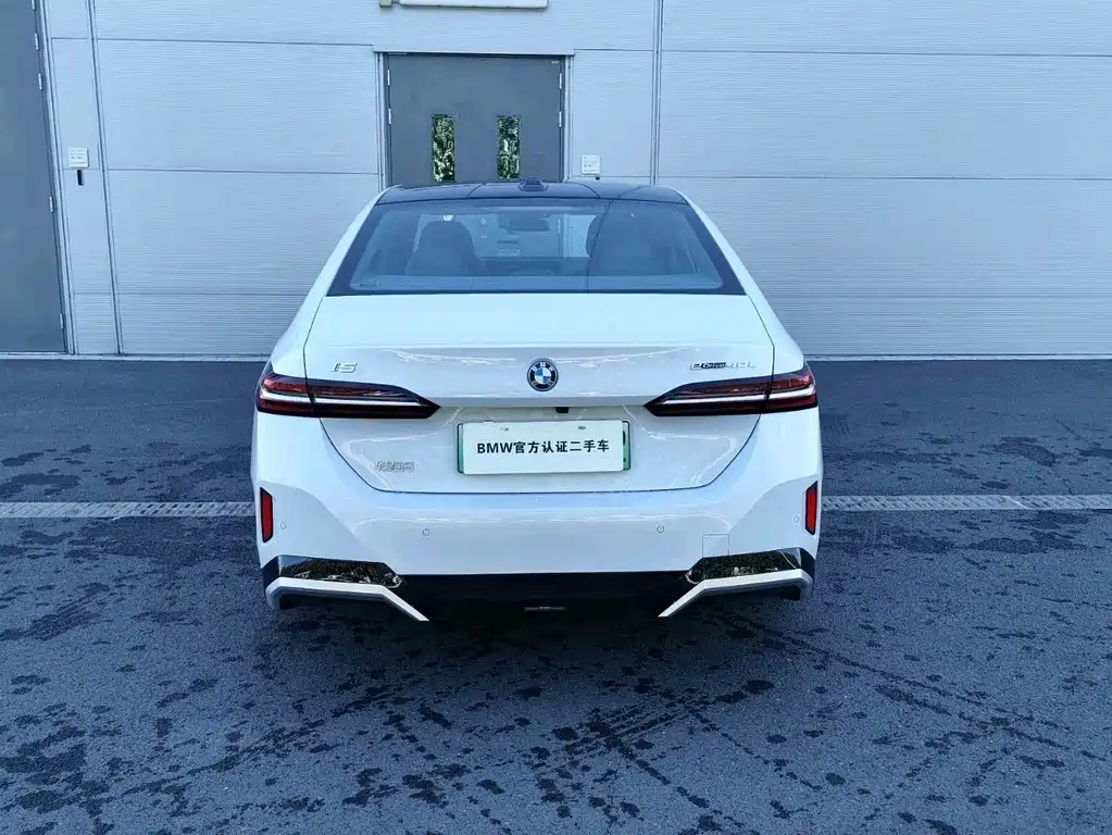 BMW i5 — миниатюра 3