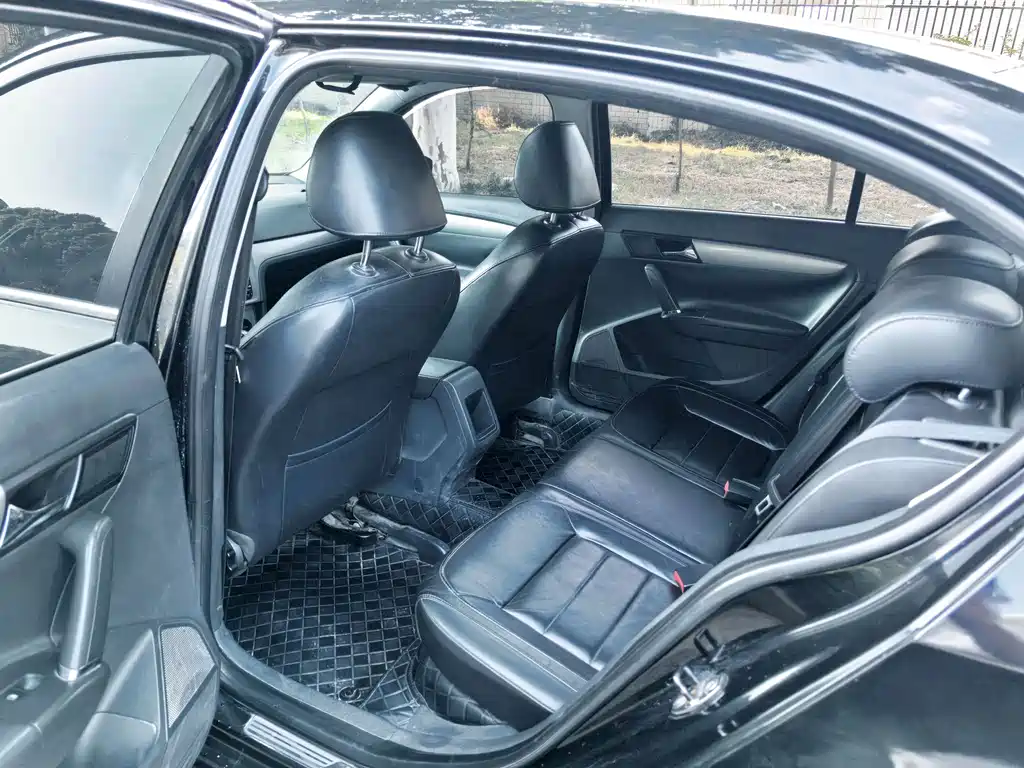 Volkswagen Lavida — миниатюра 10