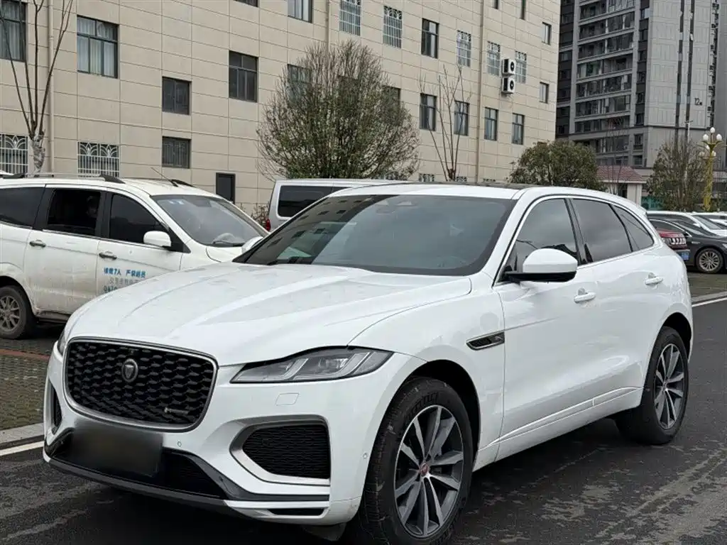 Jaguar F-PACE 2022