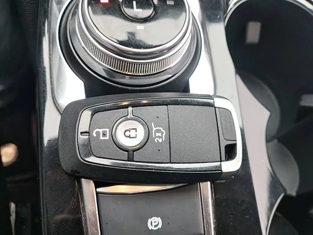 Ford Escape — миниатюра 9