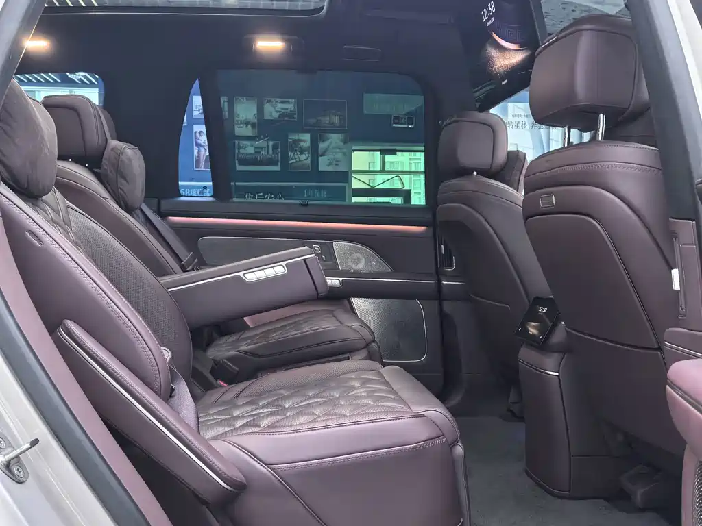 NIO ES8 — миниатюра 16