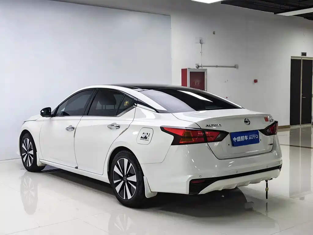 Nissan Altima 2021 2.0L XL Upper AD1