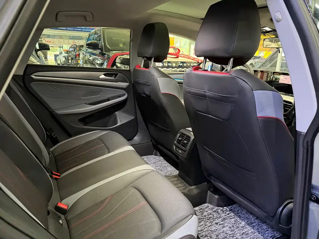 Volkswagen Lamando — миниатюра 5