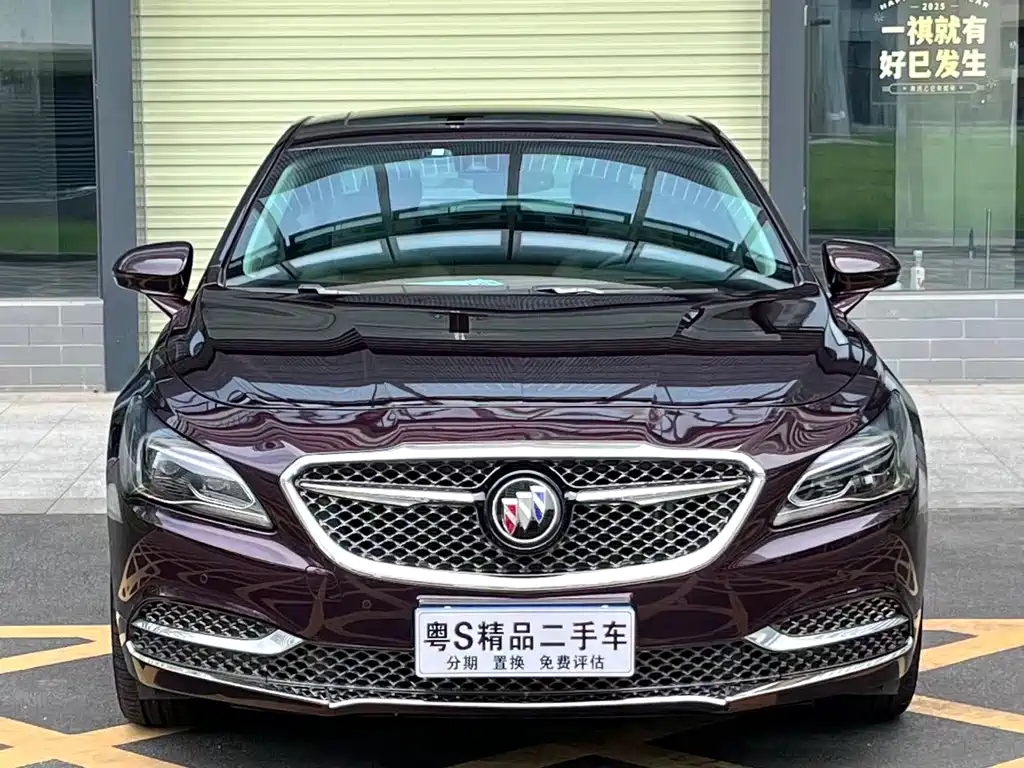 Buick LaCrosse — миниатюра 2