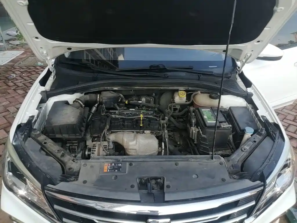 Roewe i5 — миниатюра 20