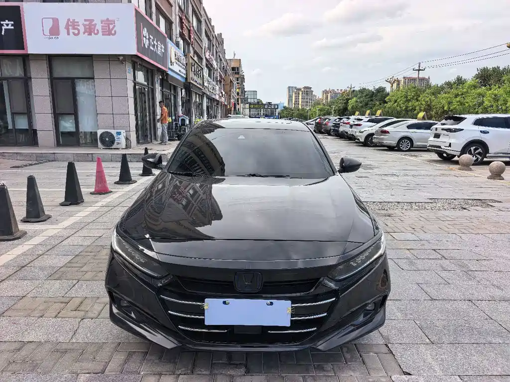 Honda Accord — миниатюра 2