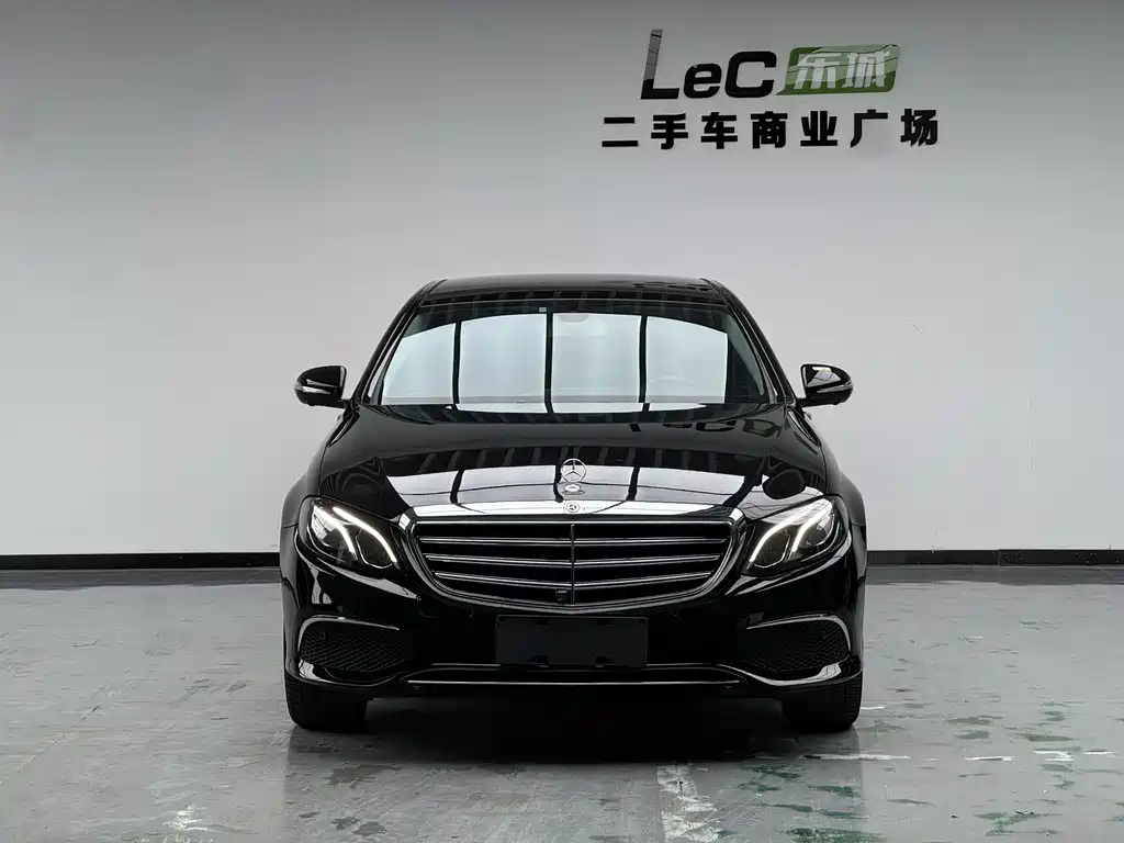 Mercedes-Benz E-Class — миниатюра 2