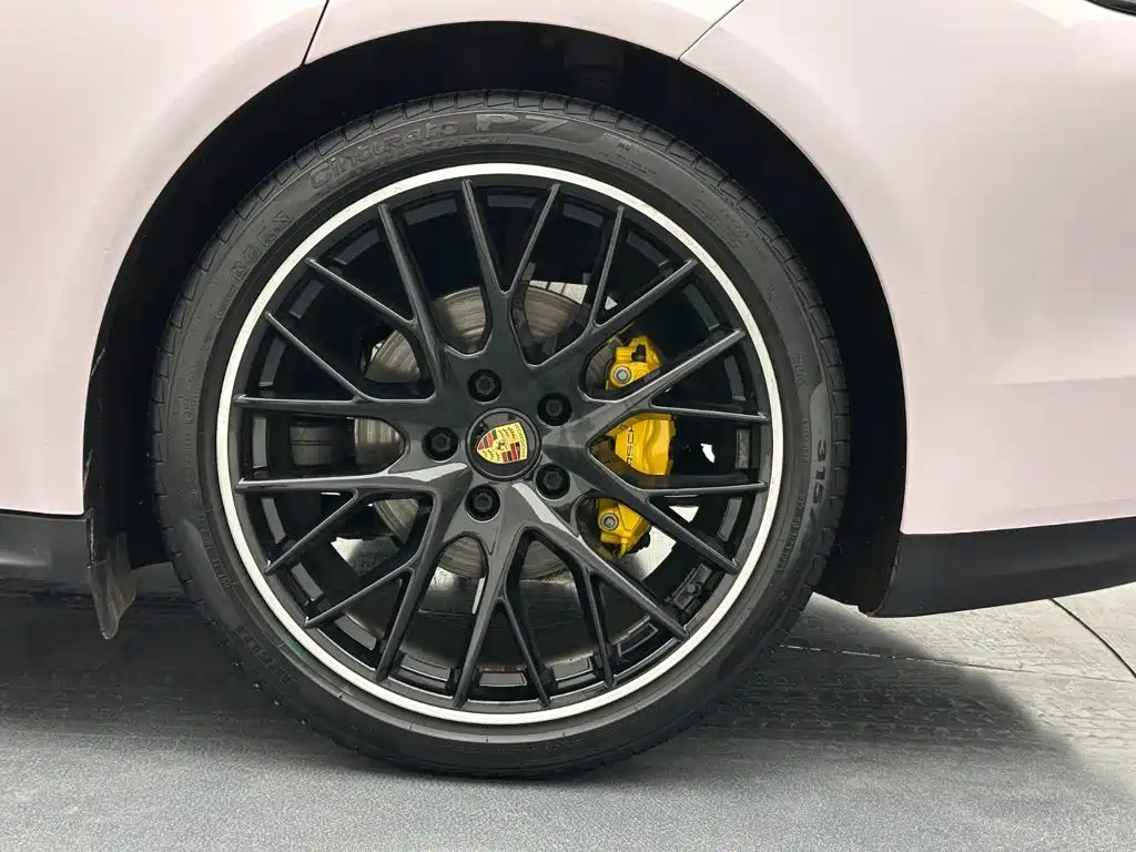 Porsche Panamera — миниатюра 17