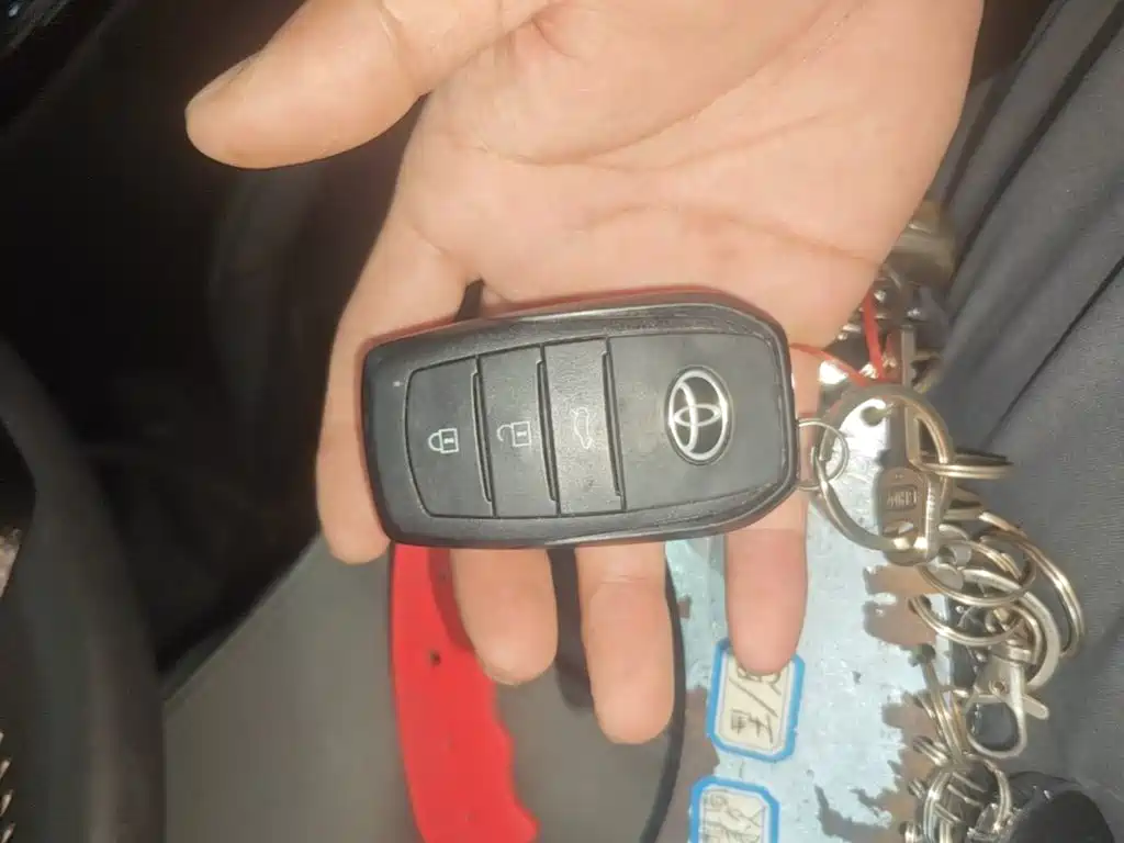Toyota Camry — миниатюра 17