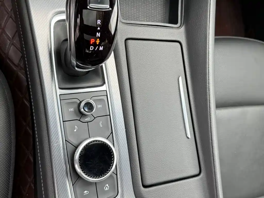 Cadillac CT5 — миниатюра 23