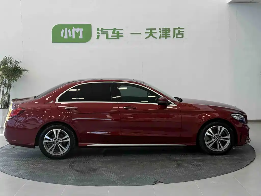 Mercedes-Benz C-Class — миниатюра 3