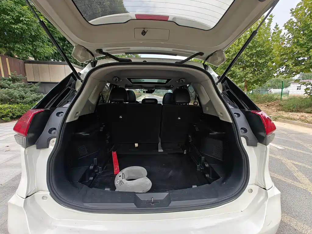 Nissan X-Trail — миниатюра 15