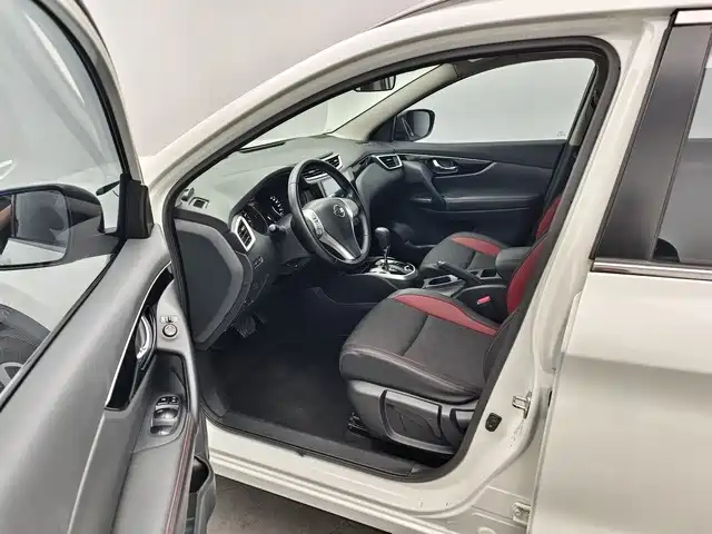 Nissan Qashqai — миниатюра 7