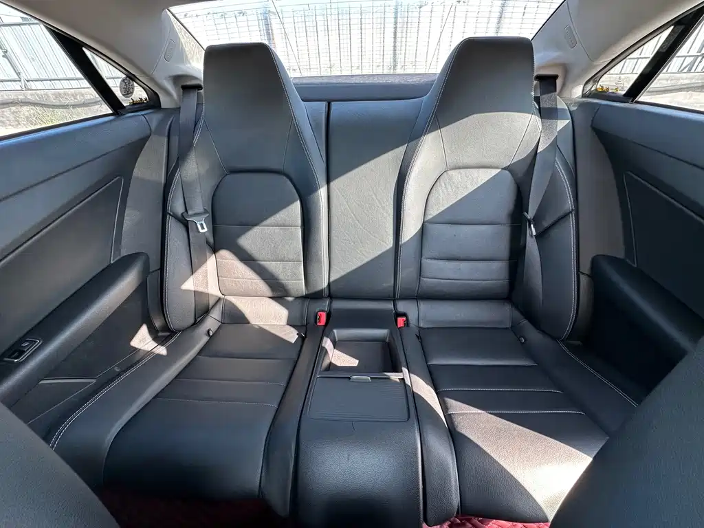Mercedes-Benz E-Class (Import) — миниатюра 5