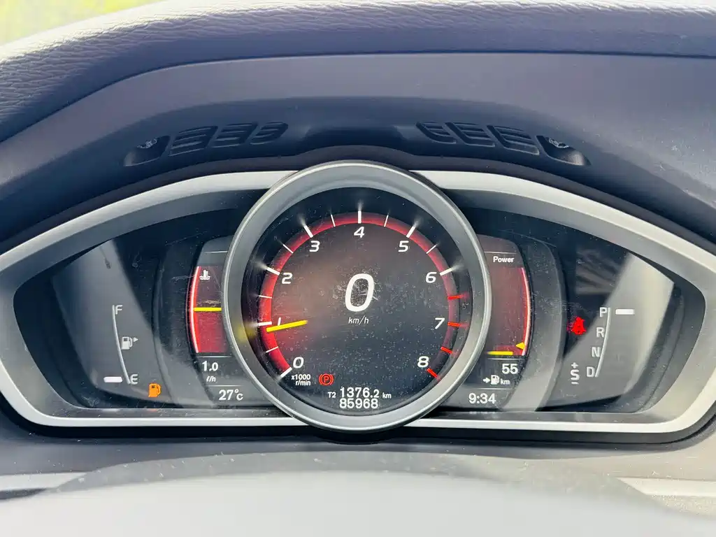 Volvo V40 — миниатюра 12