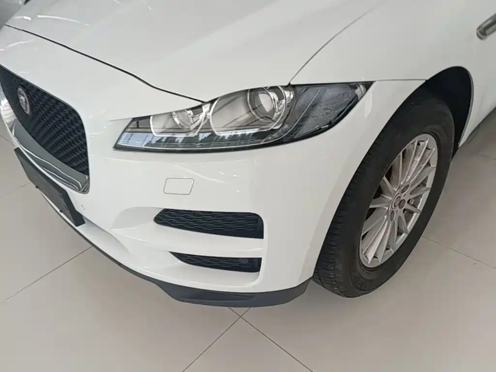 Jaguar F-PACE — миниатюра 24