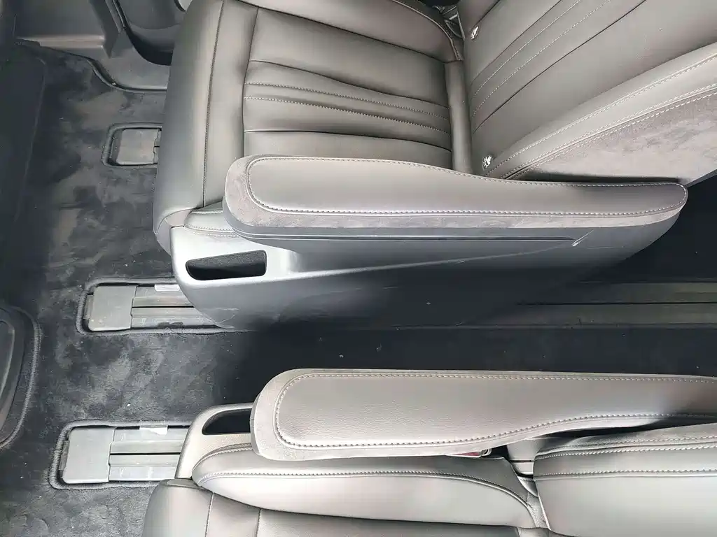 Hongqi Hongqi HQ9 PHEV — миниатюра 10