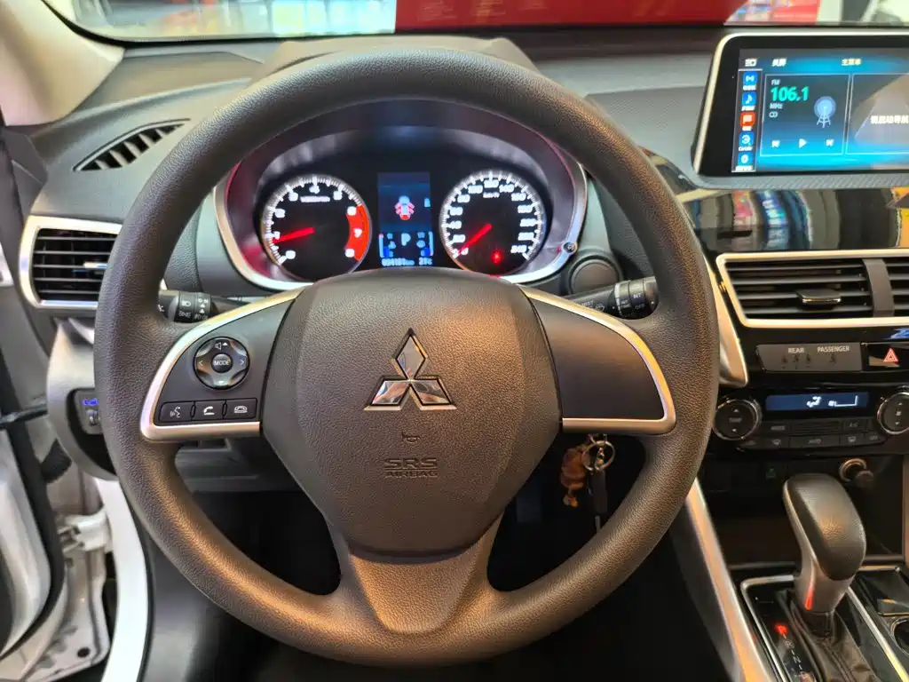 Mitsubishi Eclipse Cross — миниатюра 12