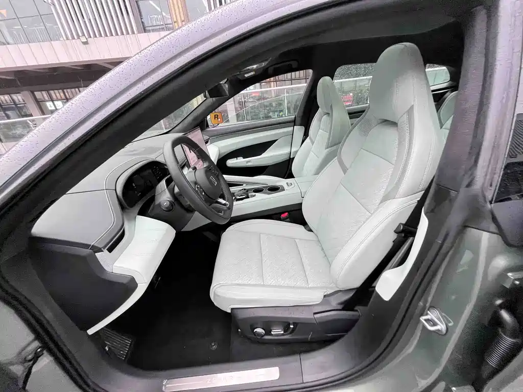 ZEEKR EXTREME KRYPTON 001