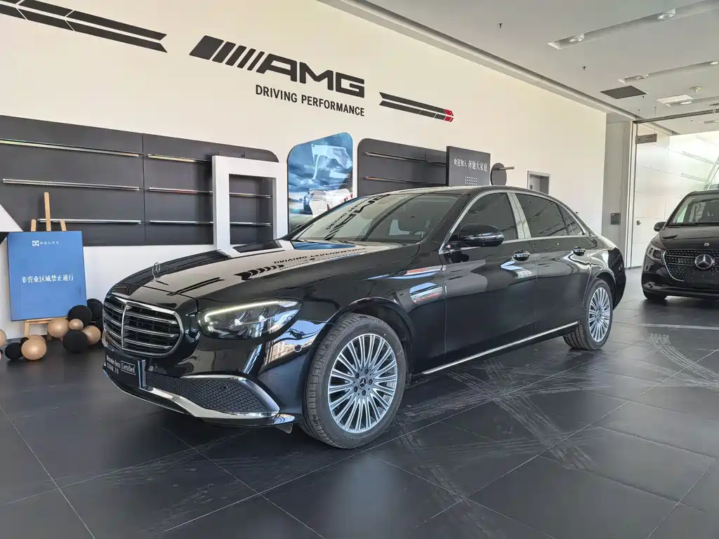 Mercedes-Benz E-Class 2022