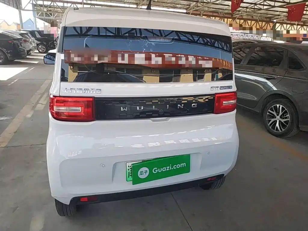 Wuling MINIEV — миниатюра 6