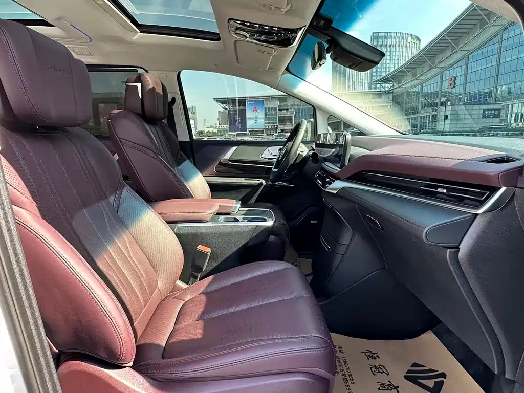 Buick Century 2023 2.0T мест