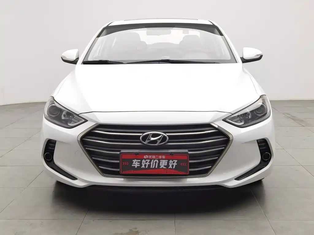 Hyundai Elantra — миниатюра 3