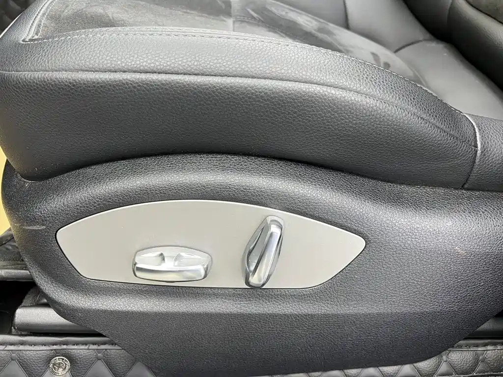 Porsche Macan — миниатюра 32