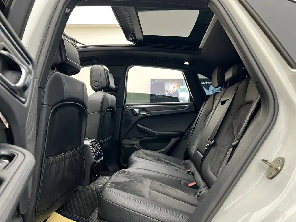 Porsche Macan — миниатюра 34
