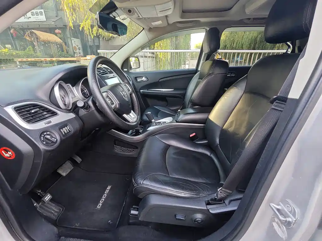 Dodge Journey 2.4L 2WD Touring Edition, фото 9