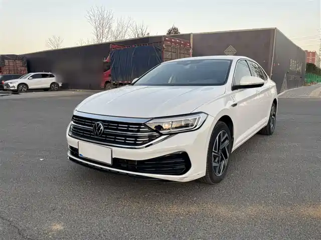 VOLKSWAGEN SAGITAR 2023