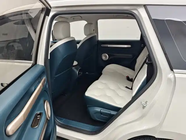Baojun Yunduo — миниатюра 11