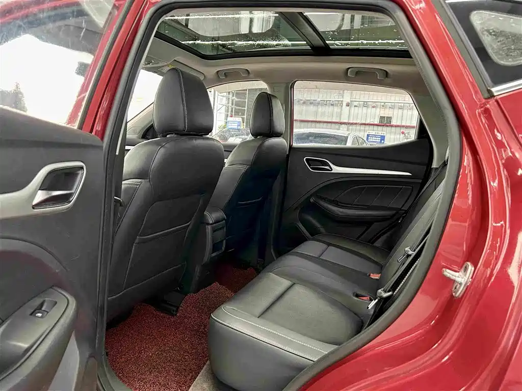 MG ZS — миниатюра 8