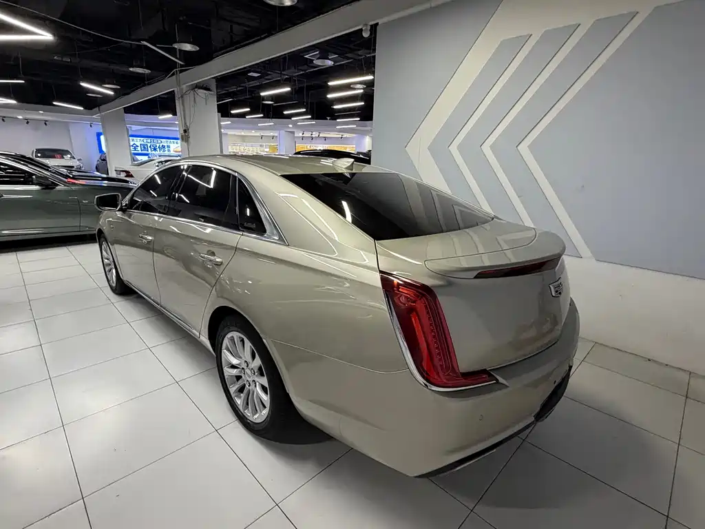 Cadillac XTS — миниатюра 5
