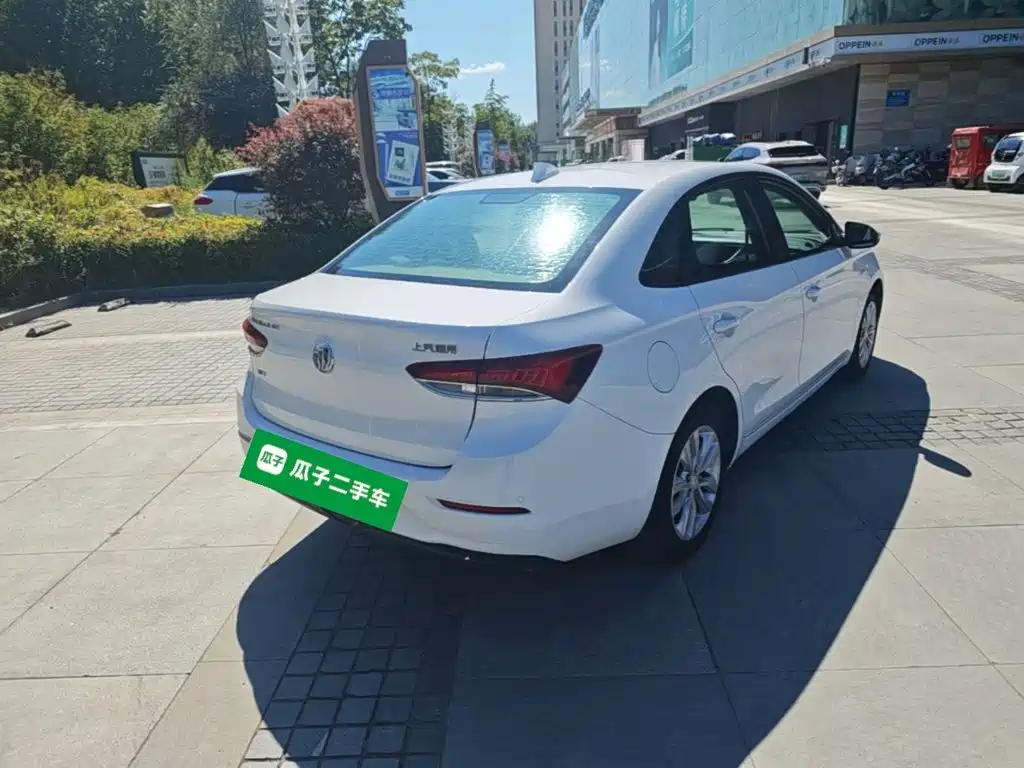 Buick Excelle — миниатюра 7