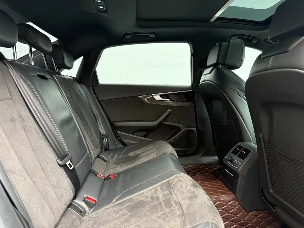 Audi A4L — миниатюра 13