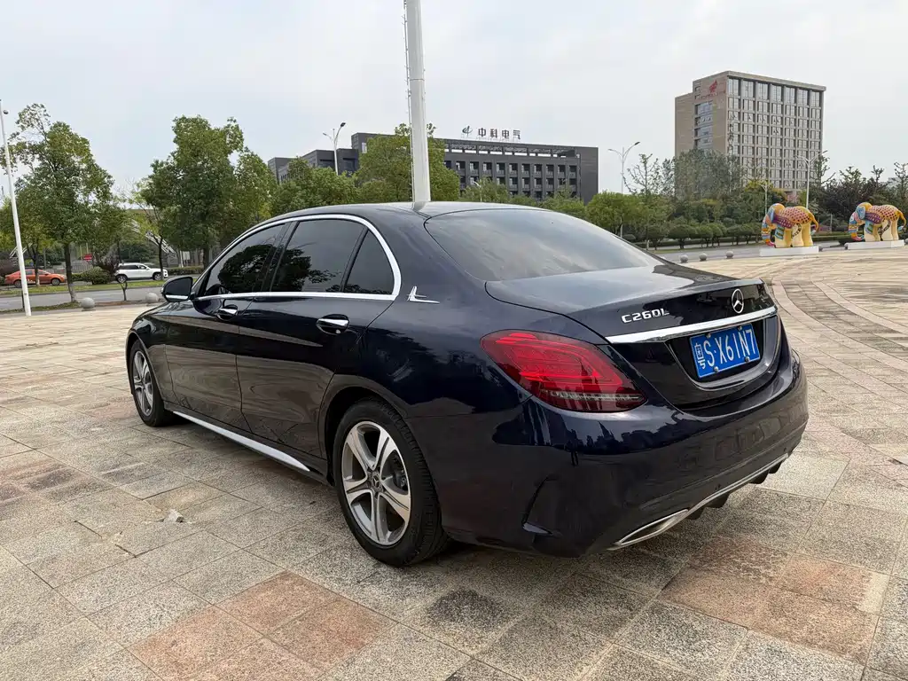 Mercedes-Benz C-Class — миниатюра 4