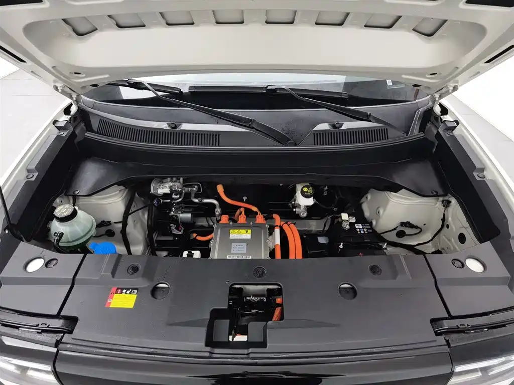 BAOJUN YUE ALSO PLUS