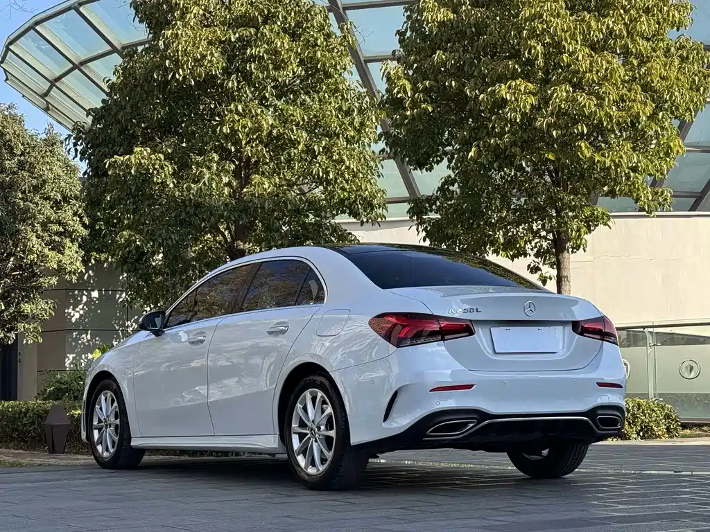 MERCEDES-BENZ A CLASS