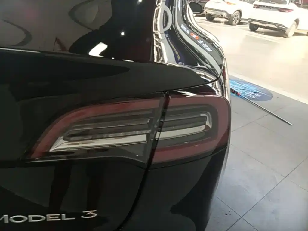 Tesla Model 3 — фотографии объявления, Фото 9
