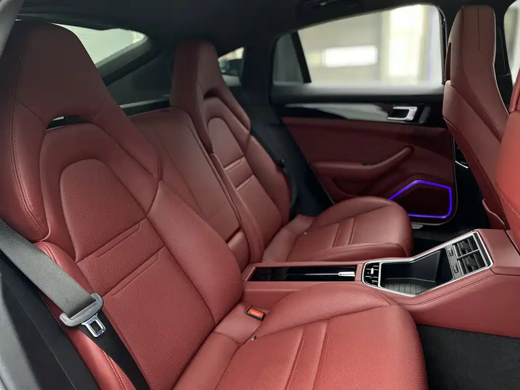 Porsche Panamera — миниатюра 31