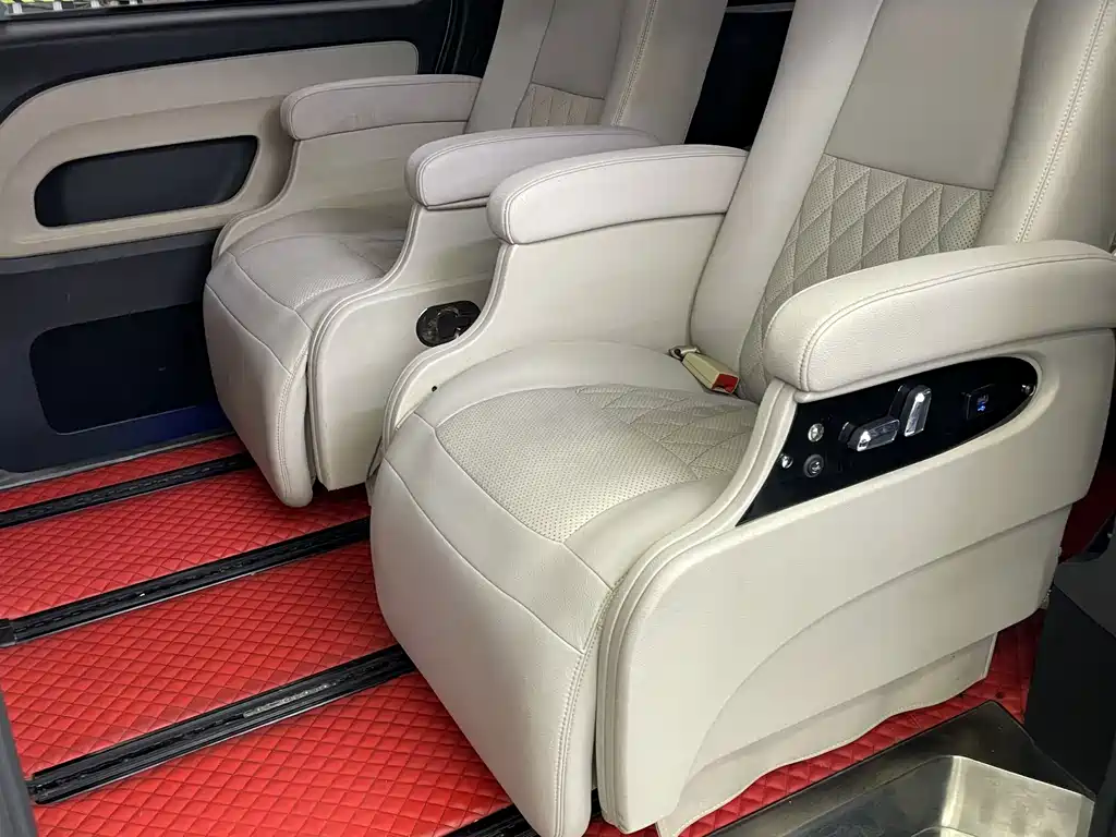 Mercedes-Benz Vito — миниатюра 14