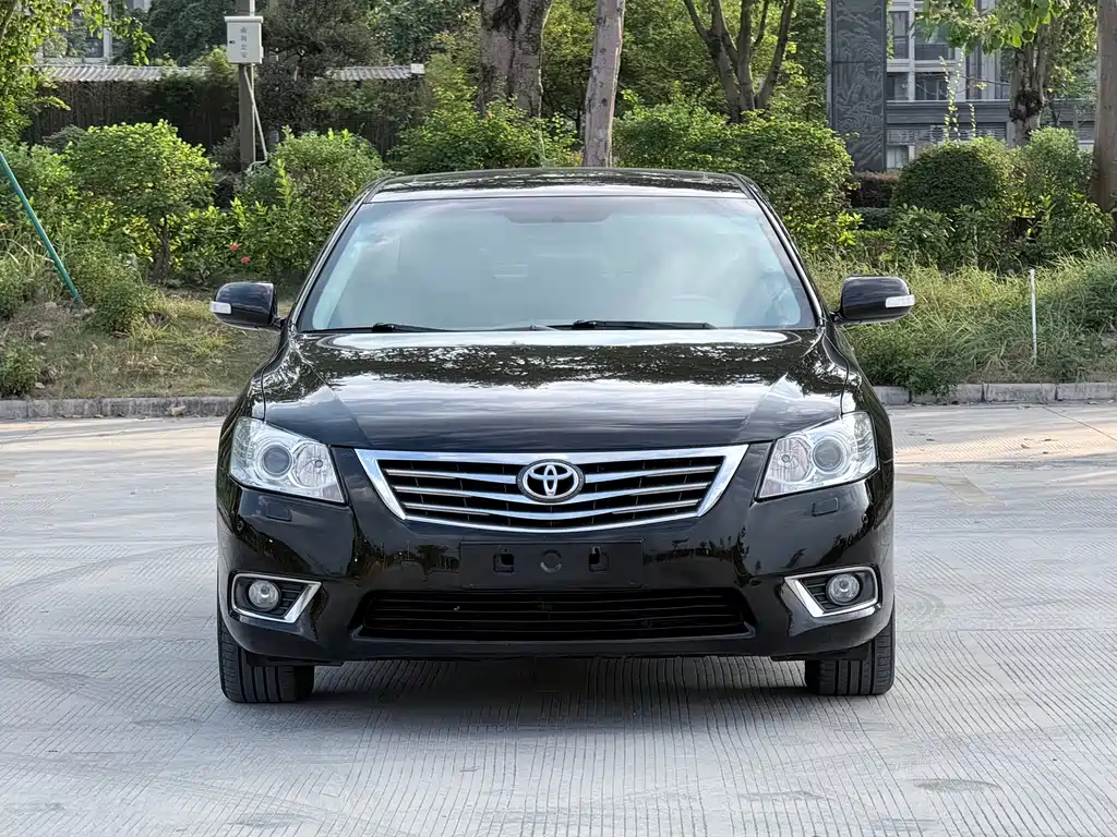 Toyota Camry — миниатюра 2