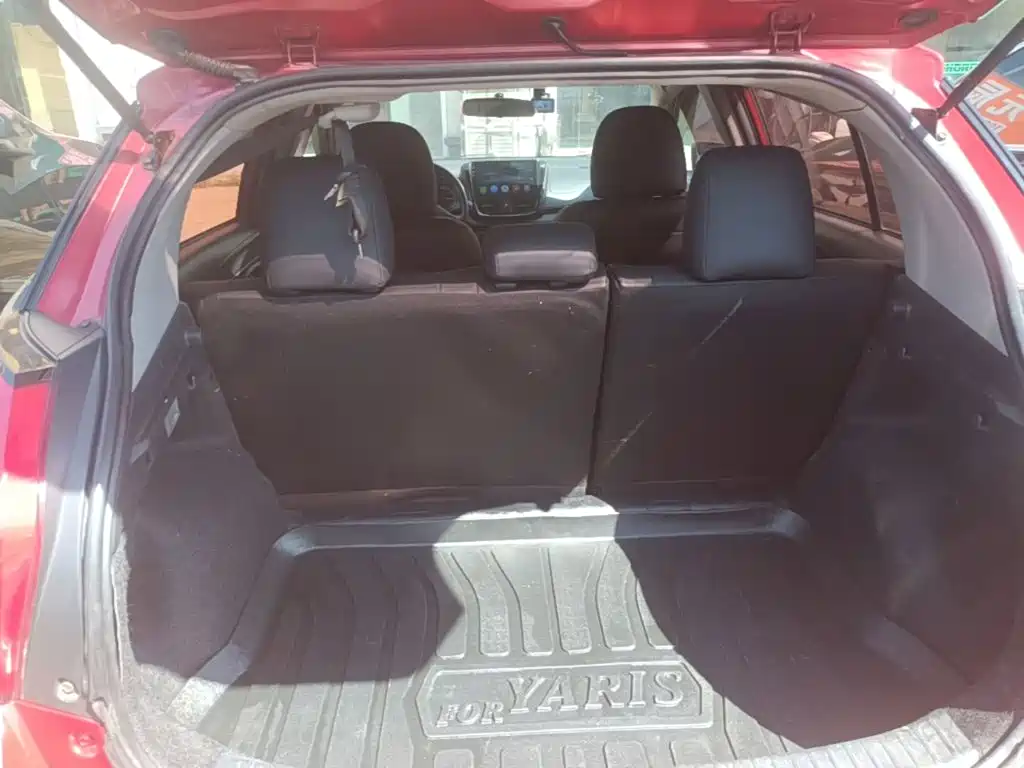 Toyota Yaris L — миниатюра 19